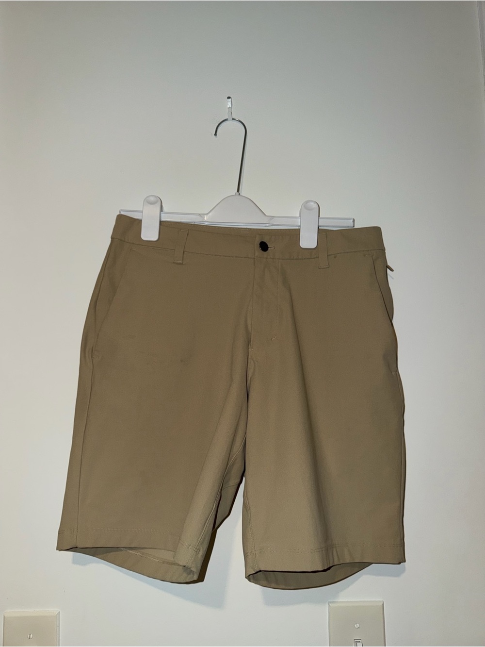 lululemon athletica Men's Tan Athletic Shorts